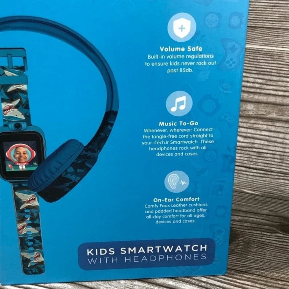 iTech Junior Boys Headphones & Smartwatch Set - Blue Shark.   Z13 - Picture 5 of 12
